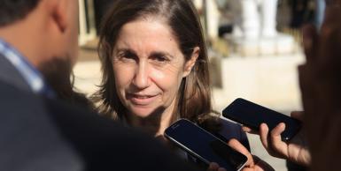 اجتماع تشاوري حول إمكانية دعم مرشح موحد يمثل "العائلة الديمقراطية الاجتماعية"