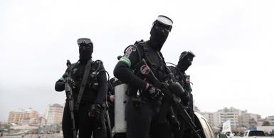 في ذكرى تأسيسها 27 : عرض عسكري لكتائب عز الدين القسام الجناح العسكري لحركة حماس