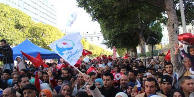 شارع الحبيب بورقيبة: احتفال حركة النهضة بذكرى الرابعة لثورة