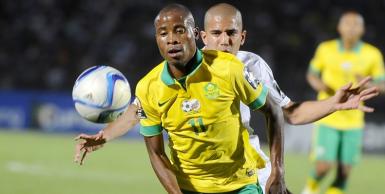الجزائر تفك عقدت المباراة الافتتاحية بكاس امم افريقيا