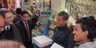 رئيس الحكومة الحبيب الصيد في زيارة لأسواق المدينة العتيقة
